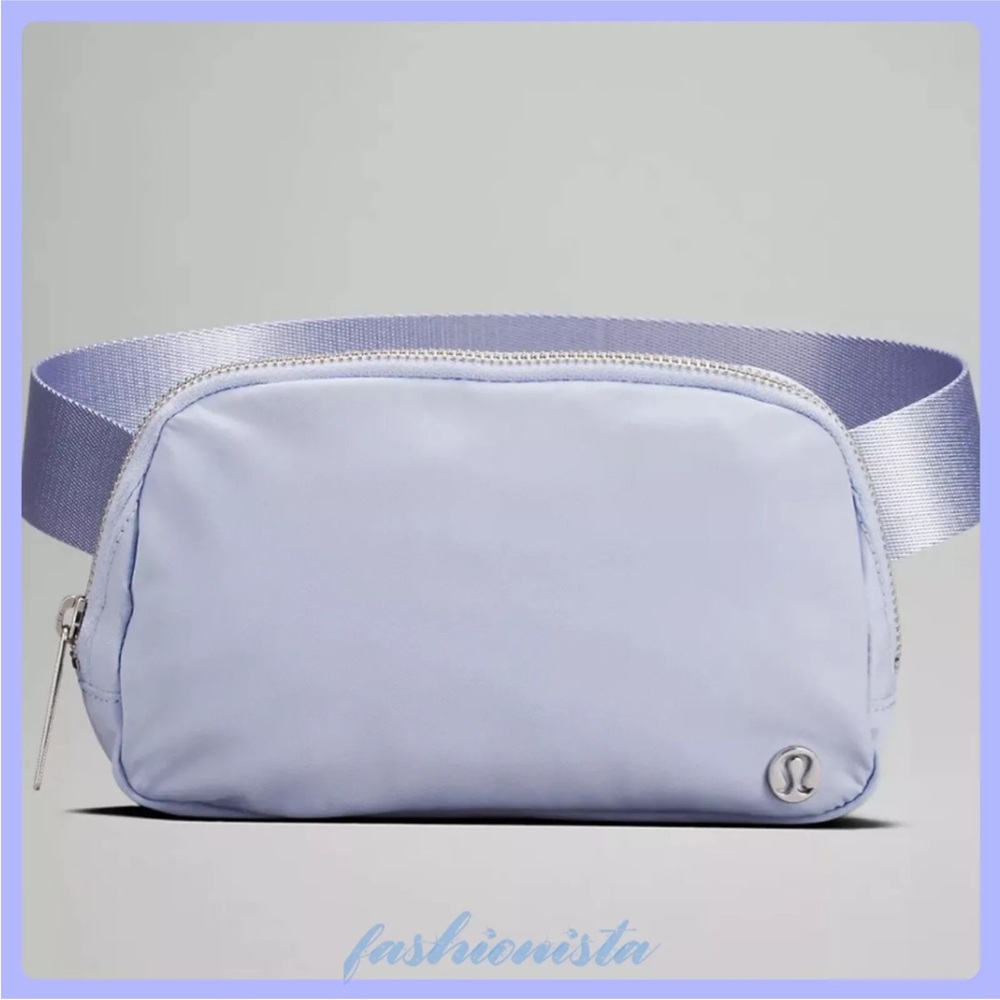 🆕 NWT Lululemon Everywhere Belt Bag 1L Blue Pastel - Picture 3 of 8